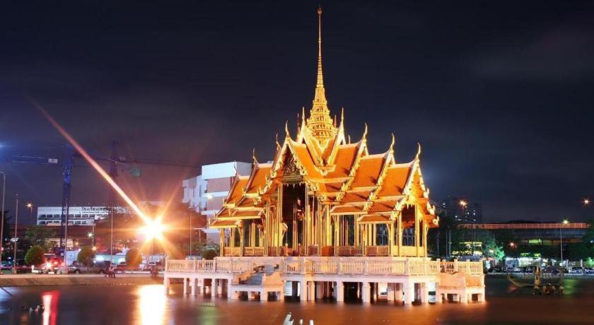 Bb House Mini Suite Hotel Bangkok Exterior photo